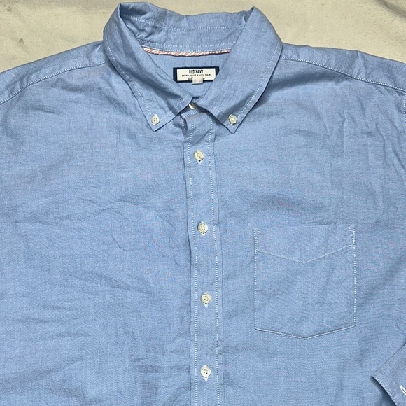 Old Navy Men's Sky Blue Casual Button-Down Shirt - Picture 4 of 9